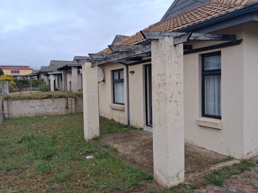 To Let 2 Bedroom Property for Rent in Kidds Beach Eastern Cape